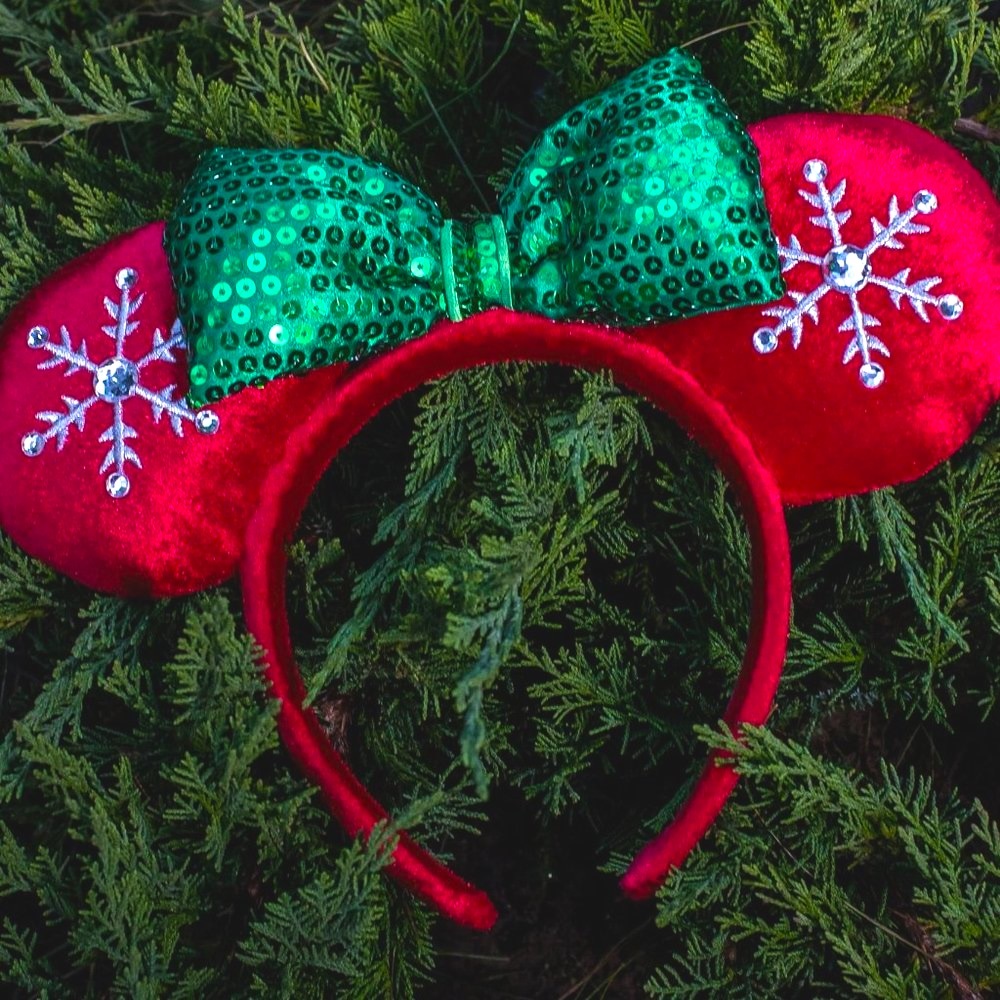 Disney Christmas Holiday Minnie Ears